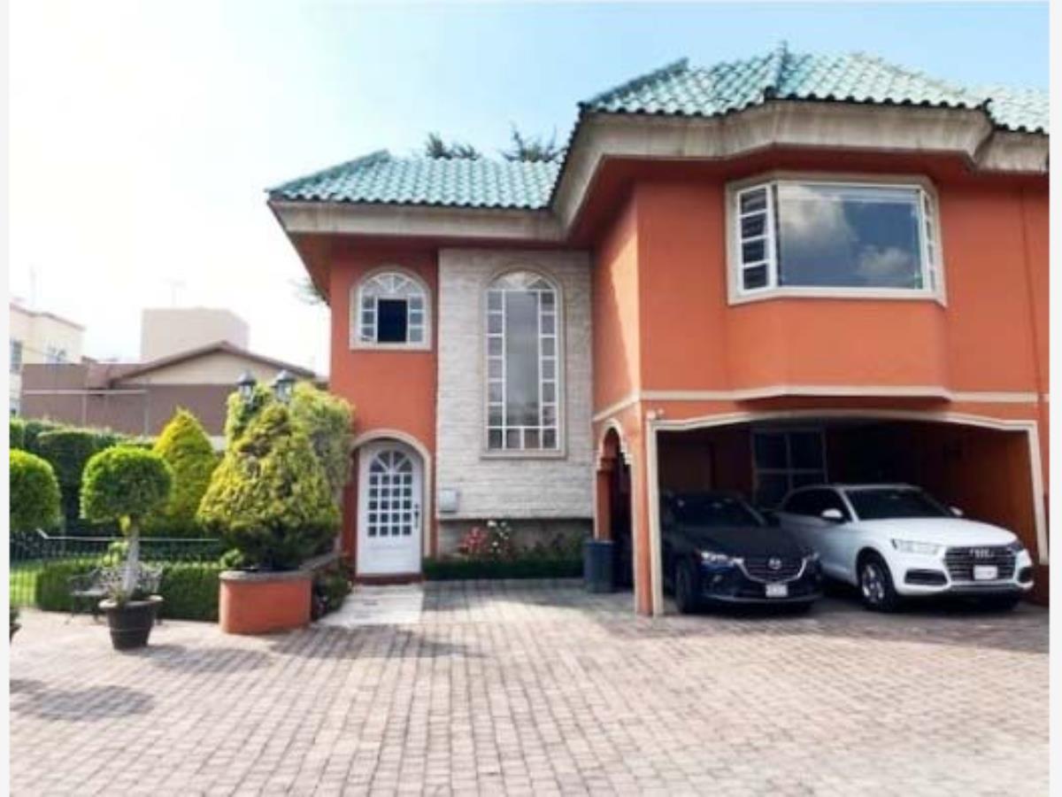 Casa en venta en Interlomas, Huixquilucan — foto 1 de 24