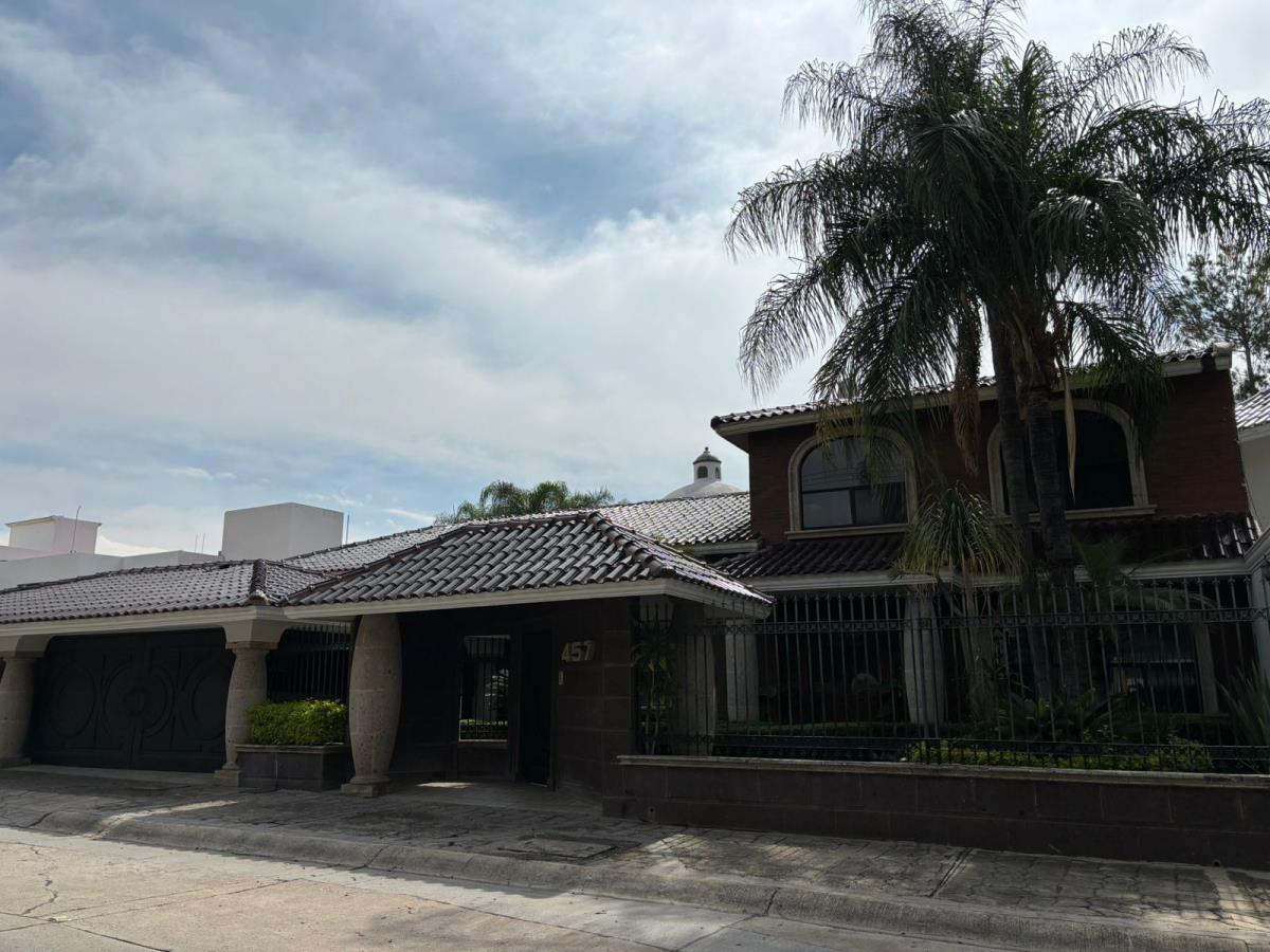 Casa en venta en Jardines del Campestre, León — foto 1 de 22