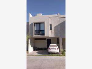 Casa en Valle Imperial, Zapopan, Jalisco
