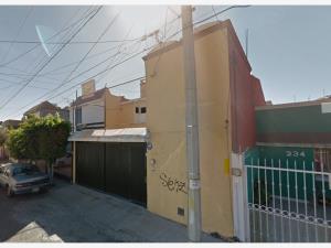 Casa en venta en Valle Residencial los Girasoles, Celaya — foto 2 de 14