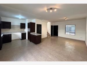Casa en renta en Portal las Palomas, Ramos Arizpe — foto 3 de 15