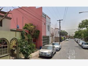 Casa en venta en Residencial Cuauhtémoc, Santa Catarina — foto 2 de 10