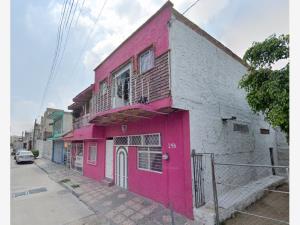Casa en Lomas de Tlaquepaque, San Pedro Tlaquepaque, Jalisco