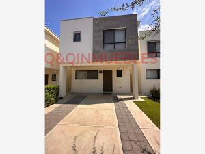 Casa en venta en Murano, García, Nuevo León Casa en venta en Murano, García, Nuevo León