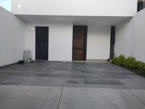 Casa en venta en Villas de Bernalejo, Irapuato — foto 2 de 33