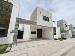 Casa en venta en La Toscana Residencial, Torreón — foto 2 de 33