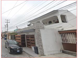 Casa en Lomas del Real de Jarachinas Sur, Reynosa, Tamaulipas