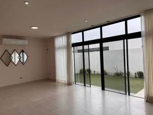 Casa en renta en Valle de Cumbres Premier, García — foto 3 de 15