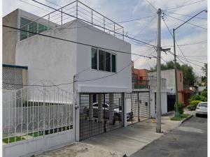 Casa en Villa Coapa, Tlalpan, Ciudad de México