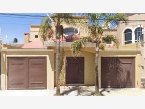 Casa en Villa Jacarandas, Durango, Durango