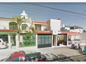 Casa en Las Aguilas, Zapopan, Jalisco