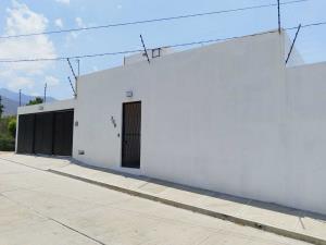 Casa en venta en Ampliación Siete Regiones Parte Norte, Oaxaca de Juárez — foto 2 de 24