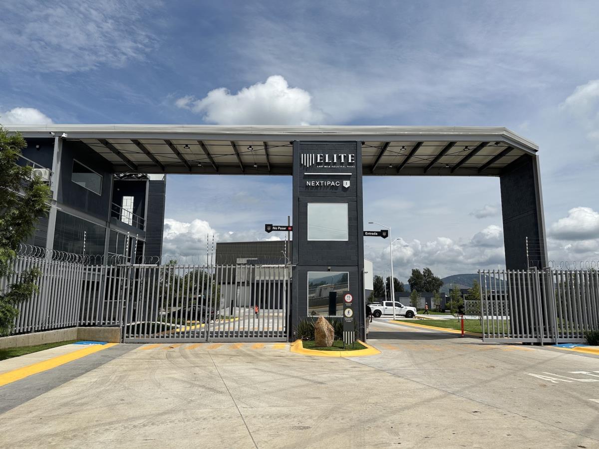 Bodega en renta en Nextipac, Zapopan — foto 1 de 27
