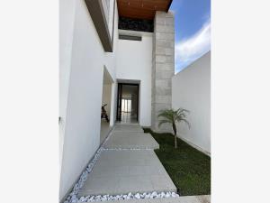 Casa en venta en Los Viñedos, Torreón — foto 2 de 13