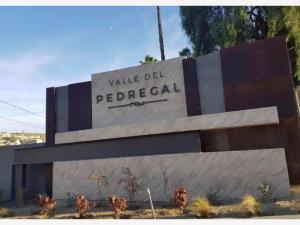 Casa en venta en Valle del Pedregal, Tijuana — foto 2 de 2