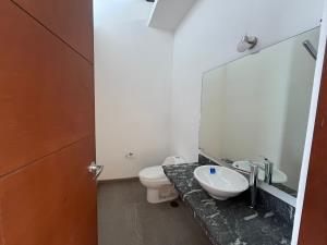 Casa en venta en Montaña Monarca I, Morelia — foto 3 de 21
