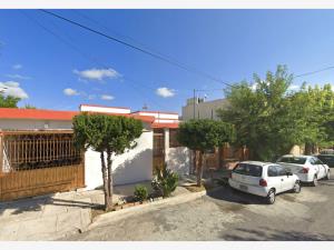 Casa en venta en Valle Dorado, Saltillo — foto 3 de 13