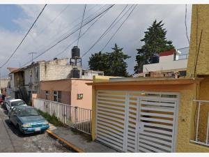 Casa en venta en Celanese, Toluca — foto 2 de 17