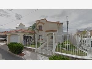 Casa en Praderas de León, Chihuahua, Chihuahua