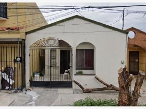 Casa en venta en Paseo San Miguel, Guadalupe — foto 2 de 15