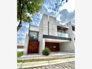 Casa en Lomas de Angelópolis, San Andrés Cholula, Puebla