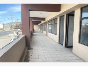 Local en renta en Parajes de los Pinos, Ramos Arizpe — foto 2 de 5