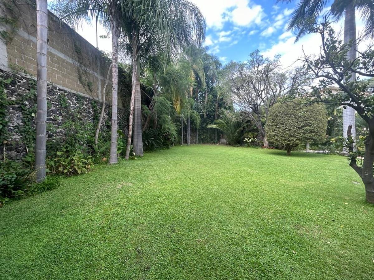 Terreno en venta en Acapatzingo, Cuernavaca — foto 1 de 7