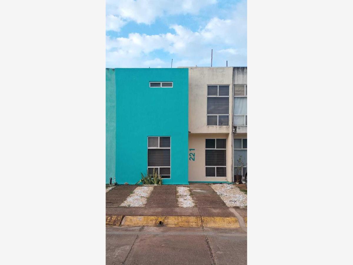 Casa en renta en Villas de San Martín, Coatzacoalcos — foto 1 de 51