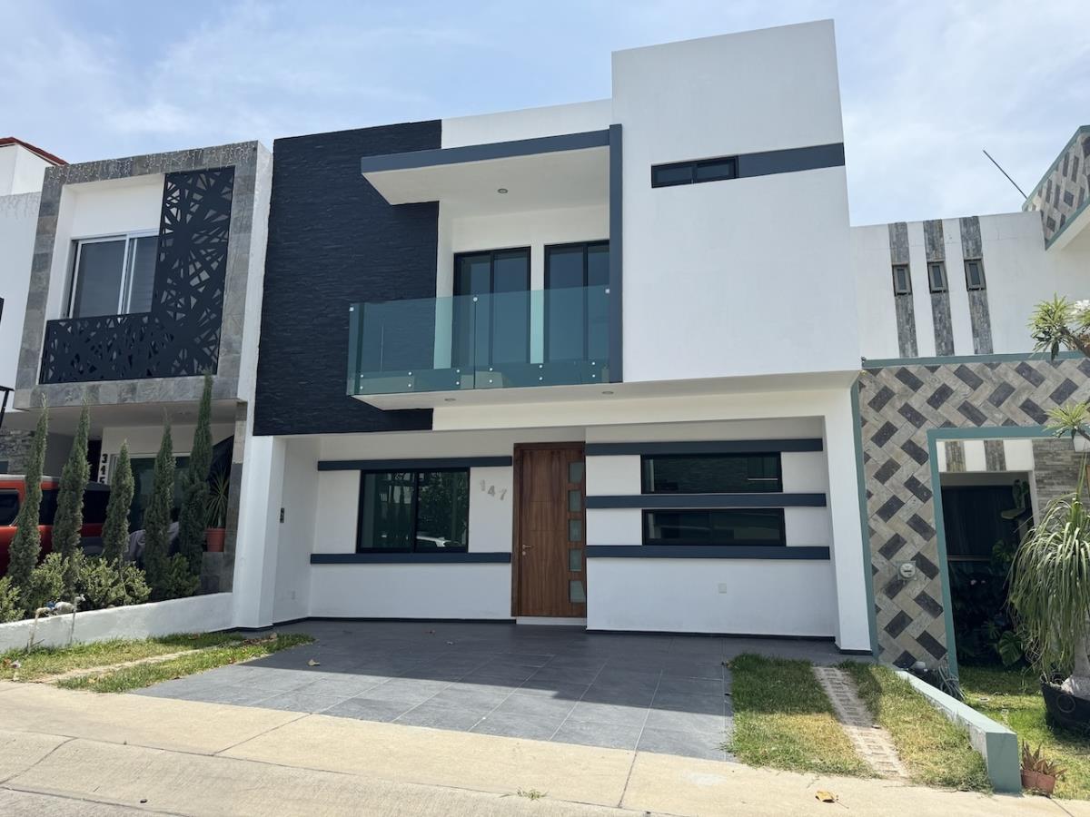Casa en venta en Valle Imperial, Zapopan — foto 1 de 28