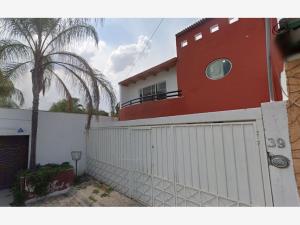 Casa en Los Nogales, Corregidora, Querétaro