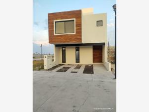 Casa en Ciudad Maderas, El Marqués, Querétaro