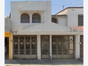 Casa en Hacienda Echeveste, León, Guanajuato