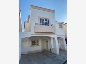 Casa en venta en Residencial Senderos, Torreón — foto 2 de 16