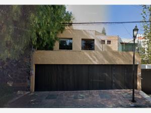 Casa en venta en Las Aguilas, Álvaro Obregón, Ciudad de México Casa en venta en Las Aguilas, Álvaro Obregón, Ciudad de México