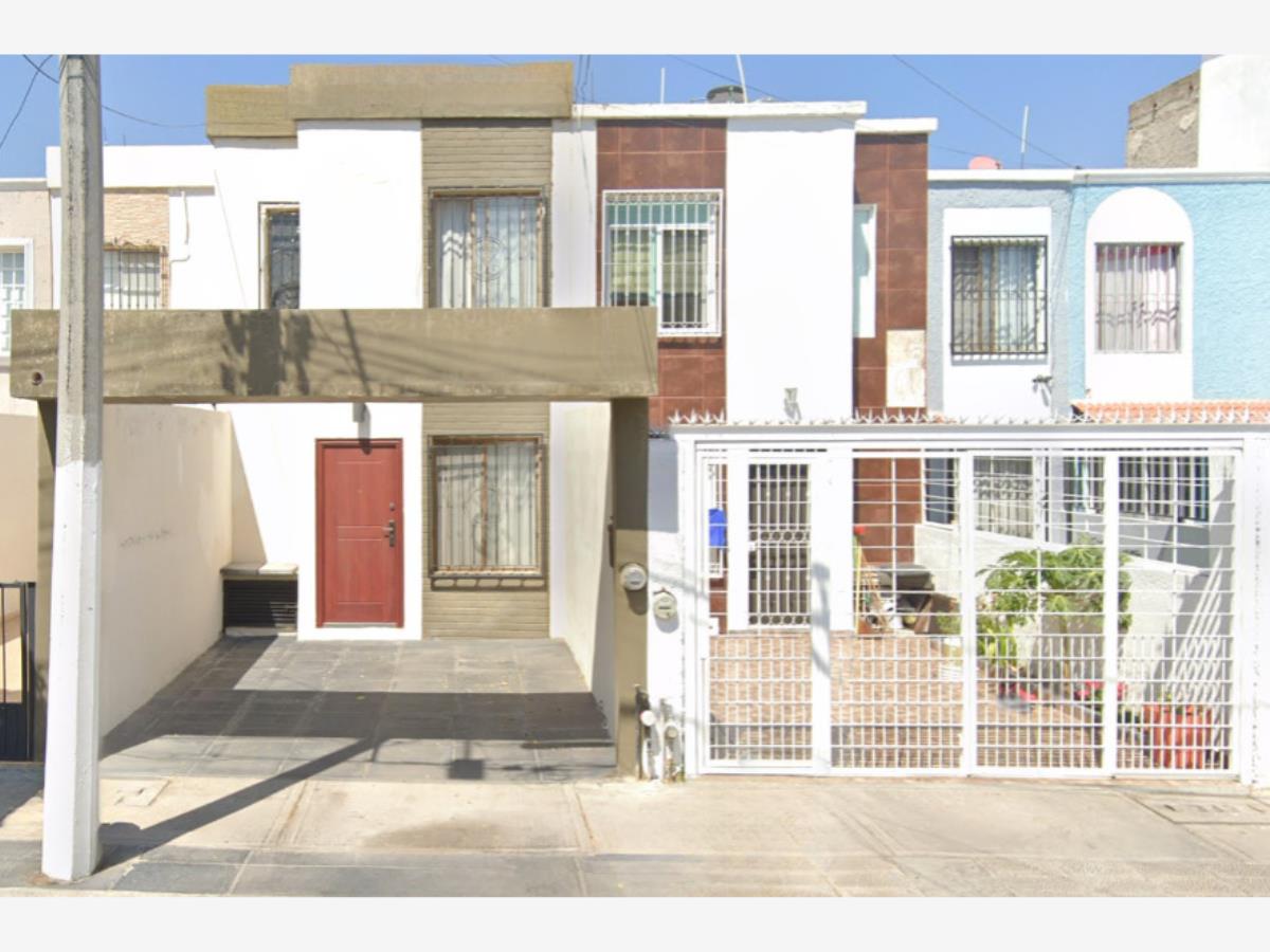 Casa en venta en Villa de los Belenes, Zapopan — foto 1 de 9