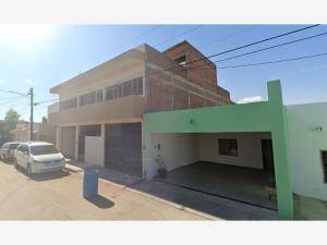 Casa en venta en Lazaro Cardenas, Culiacán — foto 3 de 8