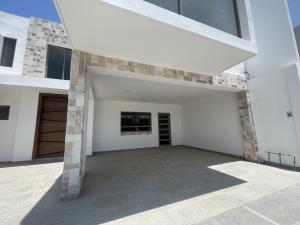 Casa en venta en Rincón las Trojes, Torreón — foto 2 de 40