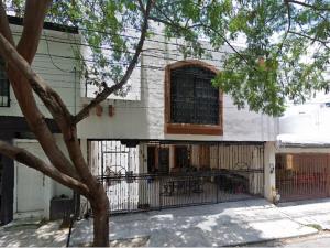Casa en remate en Valle del Contry, Guadalupe, Nuevo León