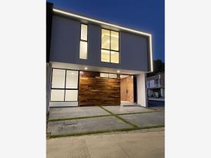 Casa en venta en Valle Imperial, Zapopan — foto 2 de 22