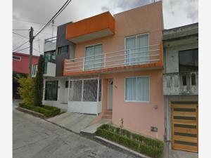 Casa en venta en Marco Antonio Muñoz, Xalapa, Veracruz de Ignacio de la Llave Casa en venta en Marco Antonio Muñoz, Xalapa, Veracruz de Ignacio de la Llave