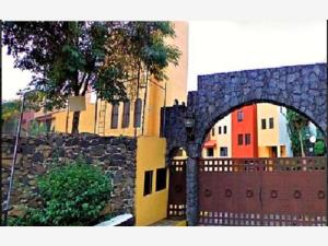 Casa en Valle de Tepepan, Tlalpan, Ciudad de México