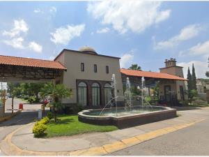 Casa en venta en Hacienda Del Real, Tonalá — foto 2 de 12
