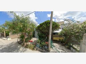 Casa en Villas Otoch, Benito Juárez, Quintana Roo
