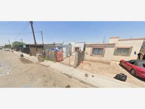 Casa en Huertas del Colorado, Mexicali, Baja California