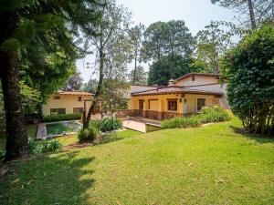 Casa en venta en Avandaro, Valle de Bravo — foto 2 de 44
