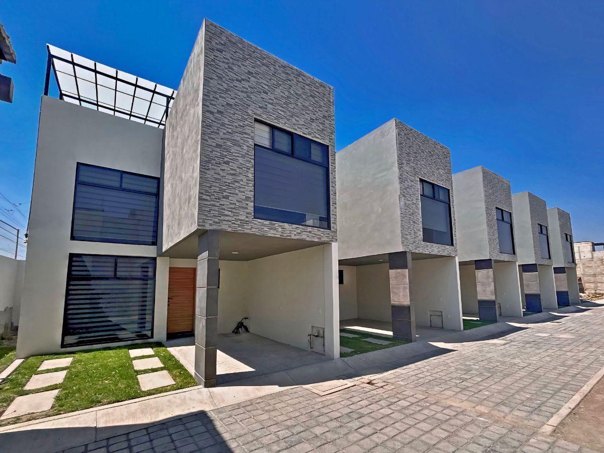 Casa en venta en Toluca, Toluca — foto 1 de 15