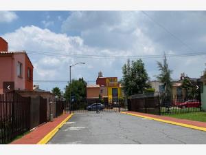 Casa en venta en San Mateo Otzacatipan, Toluca — foto 3 de 11
