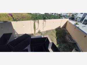 Casa en venta en Residencial Provenza (La Romana), Tlajomulco de Zúñiga — foto 2 de 31