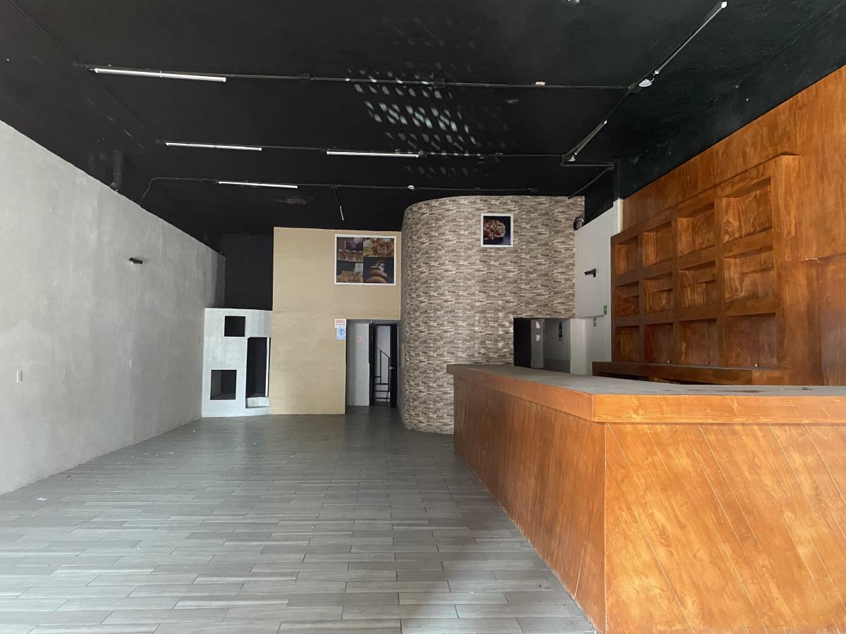 Local en renta en Xinantecatl, Metepec — foto 1 de 14