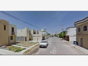 Casa en venta en Balcones de Alcala, Reynosa — foto 2 de 10
